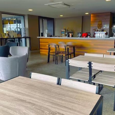 B.Suites 21 Kota Kinabalu Ngoại thất bức ảnh