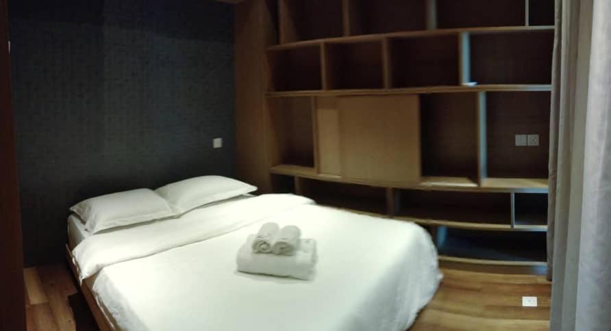 B.Suites 21 Kota Kinabalu Ngoại thất bức ảnh